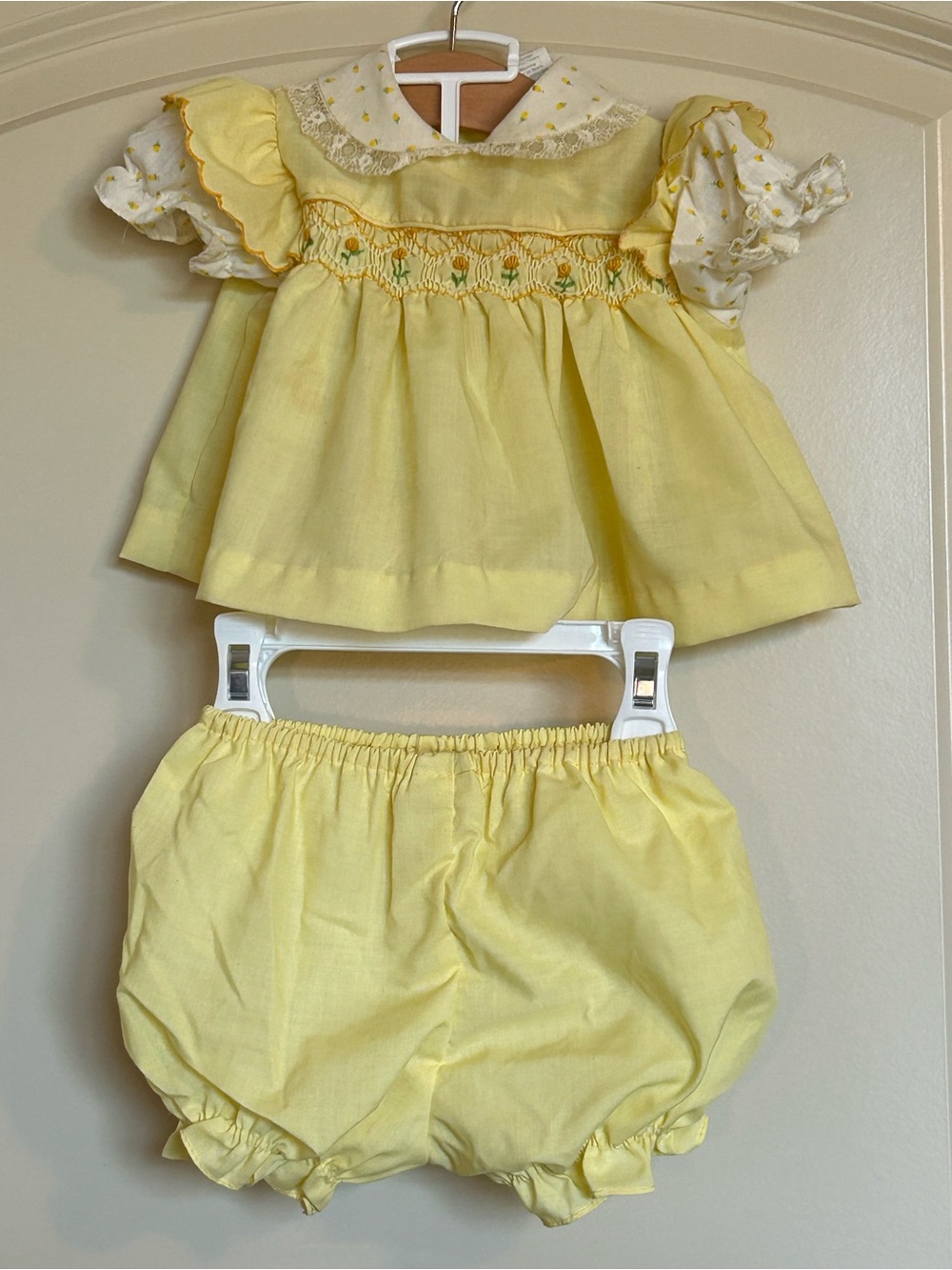 Sz6-9M Vintage Smocked Dress w/ matching Bloomers